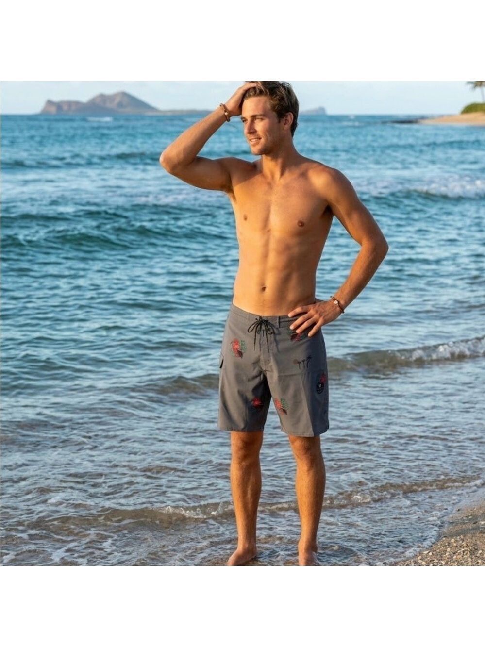 Vissla Tropical Bird in Paradise Boardshorts in Gray - Size 34